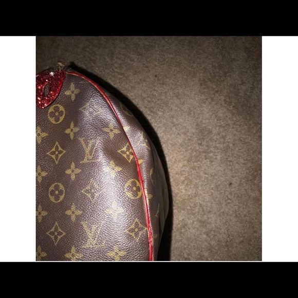 🔥🔥FINAL$$L.V.🔥🔥EMBELLISHED🔥SPEEDY 35🔥🔥 - Picture 4 of 9